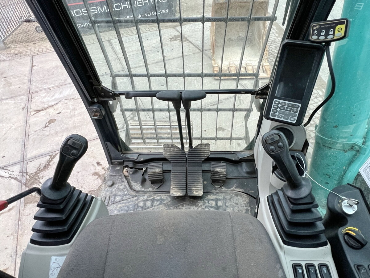 Kobelco Excavator Fault Code Reference Guide: Troubleshooting and Solutions