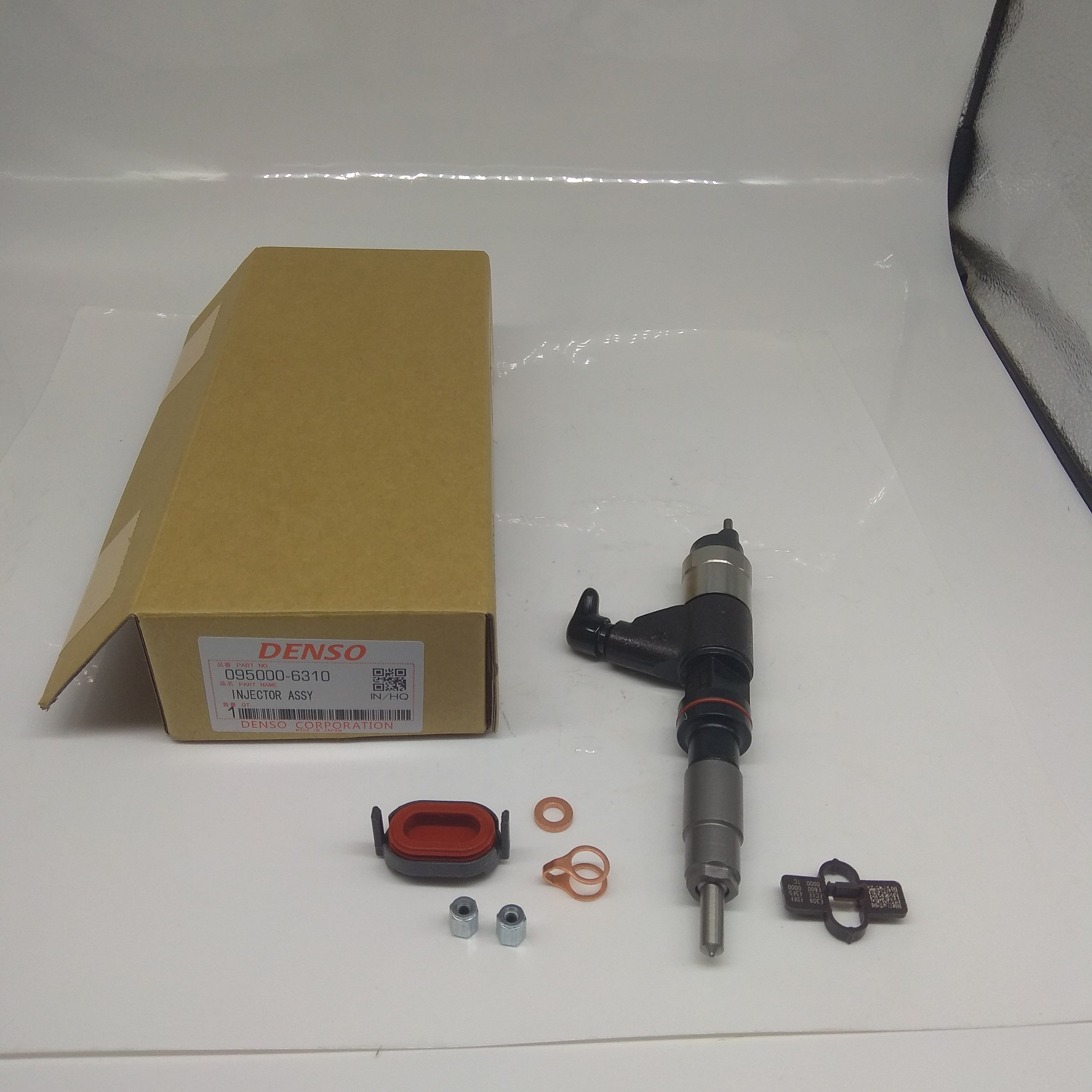 095000-6310 Denso Injector Assy for John Deere 6068 4045 3029 Engine