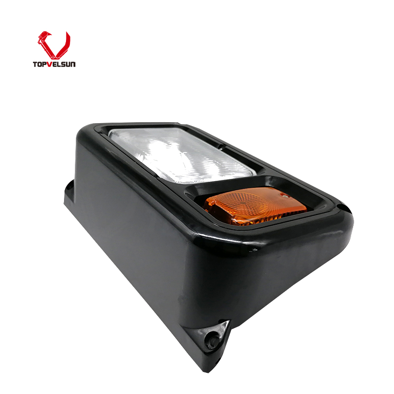 Doosan Solar 160W-V RH front lamp 2534-1167B